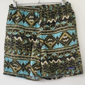 PATAGONIA Short  Mens SMALL Swim Trunks Mangrove Tiki Palo Gre…